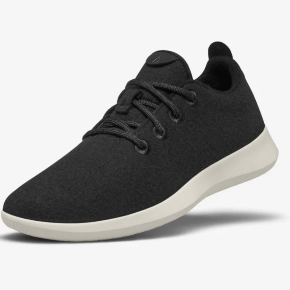 Men's Wool Runners Size M11
CLASSICS:True Black (Cream Sole)